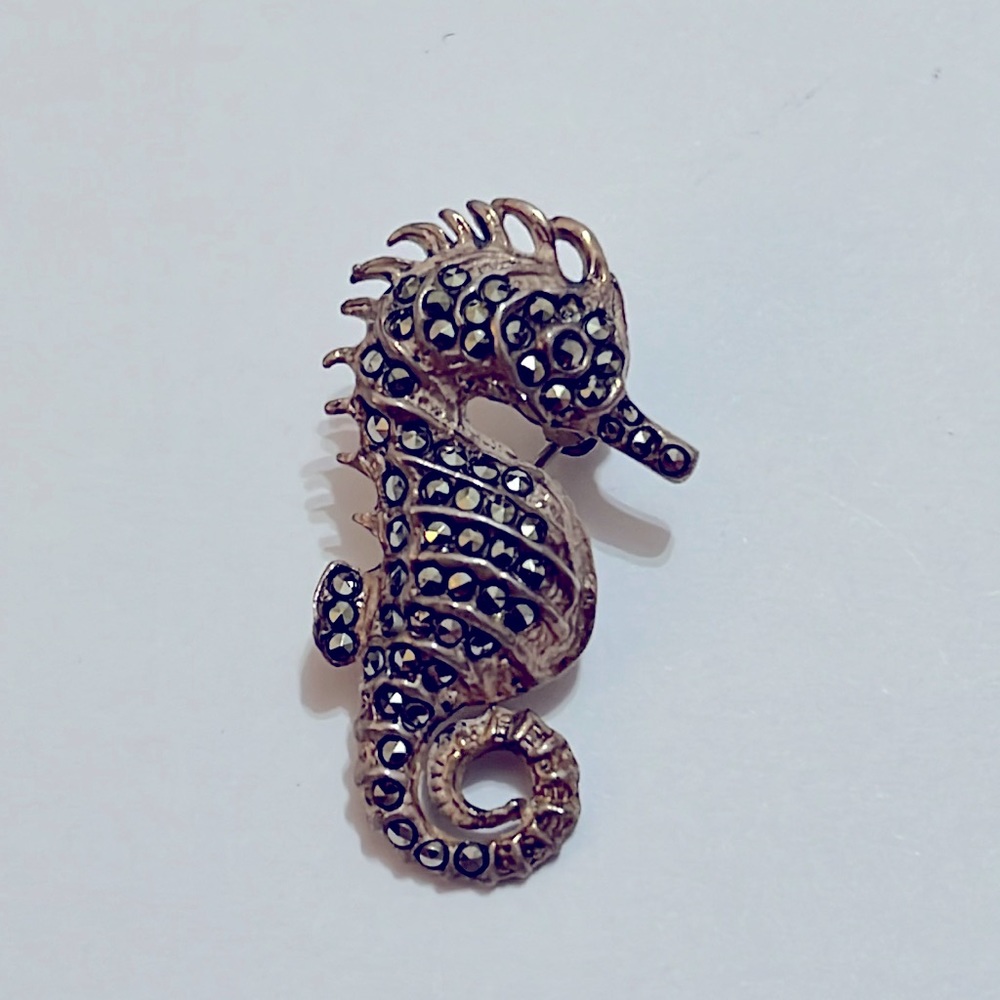 Sterling silver macasite, seahorse pin